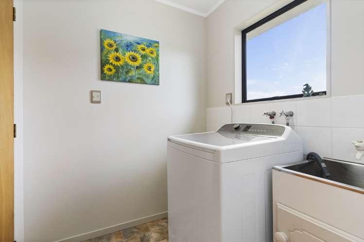 118 Charleston Avenue Whangamata_14