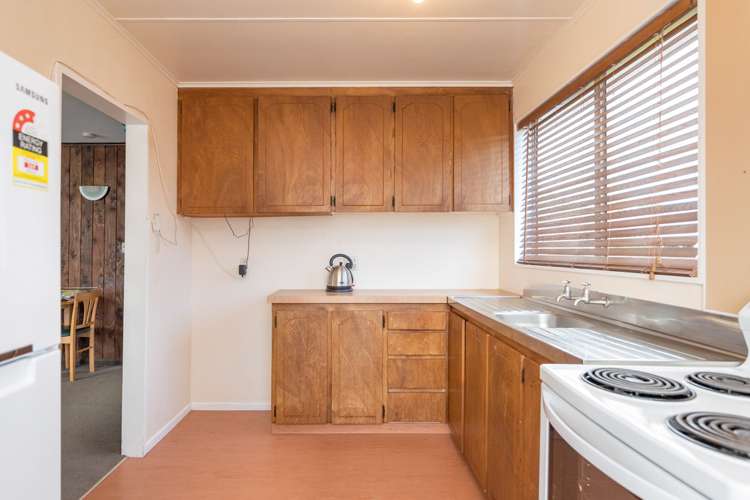 60 Meremere Street Wainuiomata_6