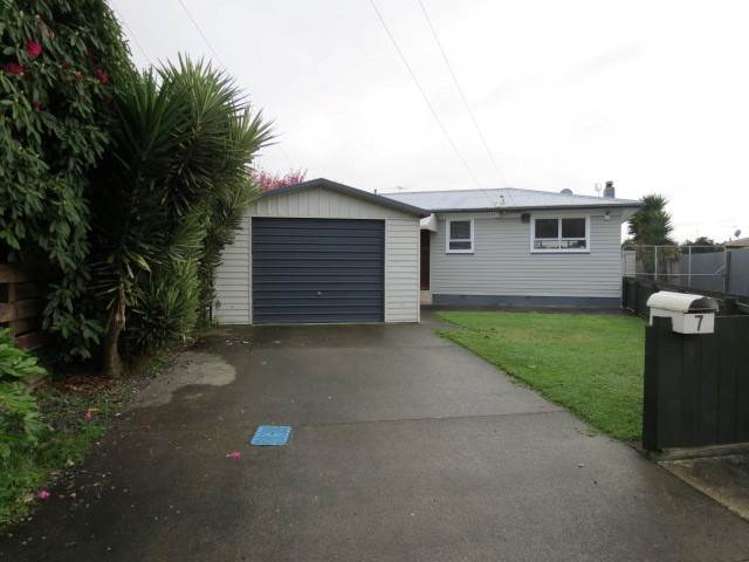 7 Resolute Way Papakura_9