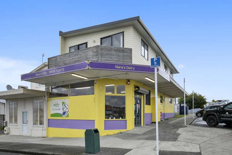 281 Dowse Drive Maungaraki_11