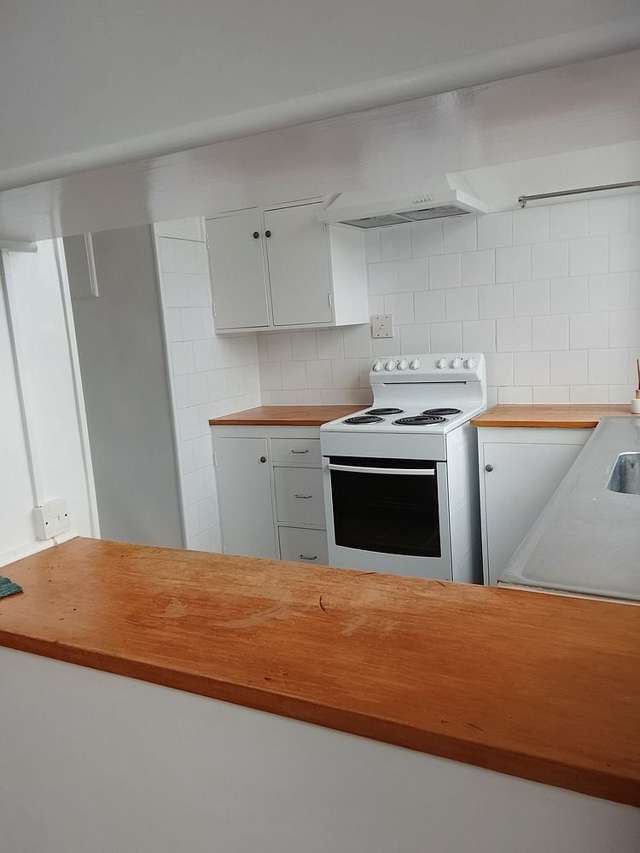 73 Hereford Street Cannons Creek_4