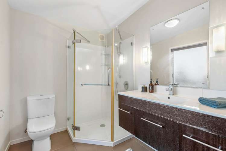 149n Glengarry Road Glen Eden_23