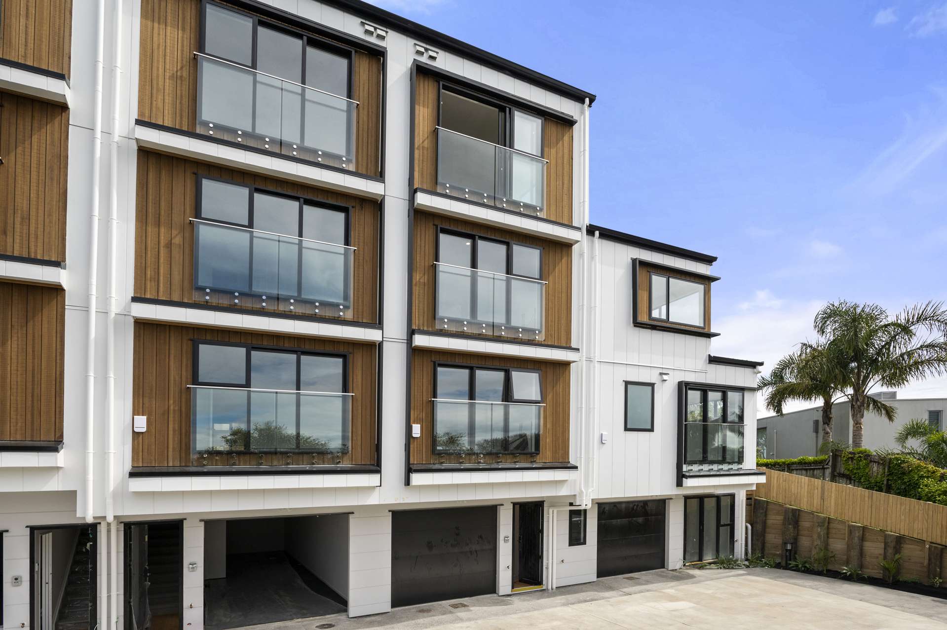 9, 12 & 13/32 Karori Crescent Orakei_0