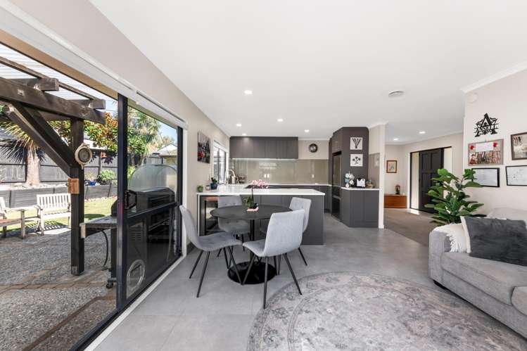 43 Newbliss Crescent East Tamaki Heights_15