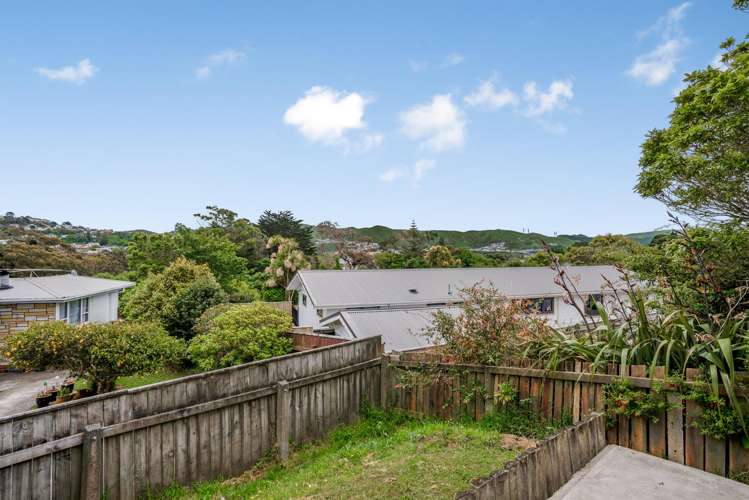 63 Mark Avenue Paparangi_24