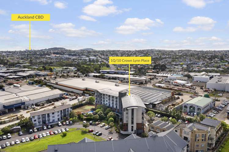 1q/10 Crown Lynn Place New Lynn_17