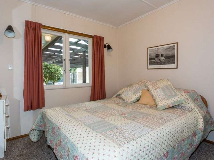 43 Menin Road Onekawa_8