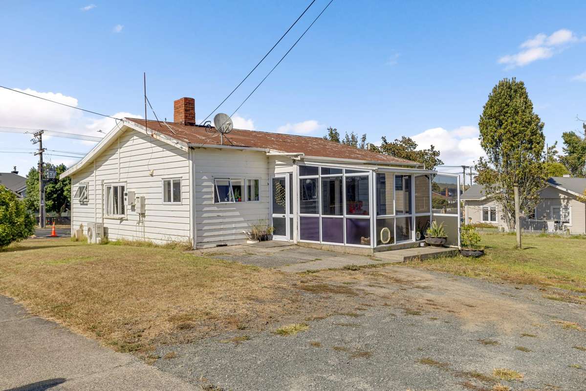 33 Coronation Road_1