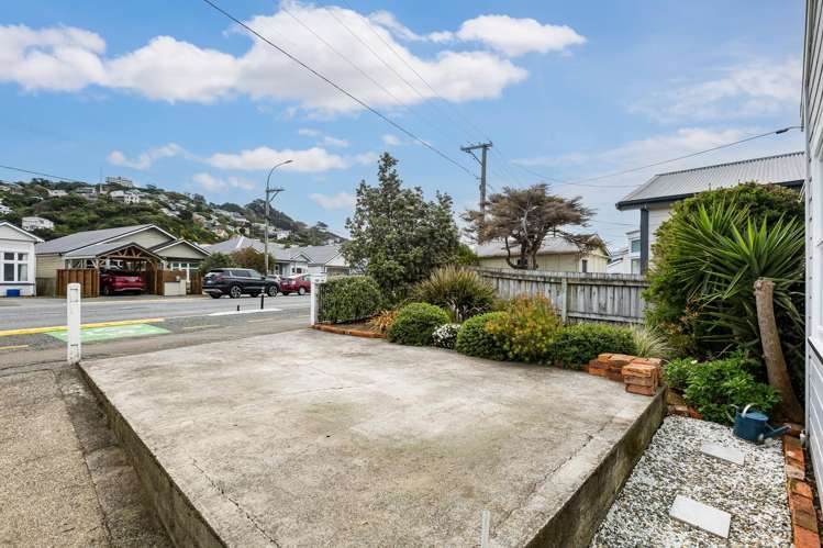 107 Onepu Road Lyall Bay_14