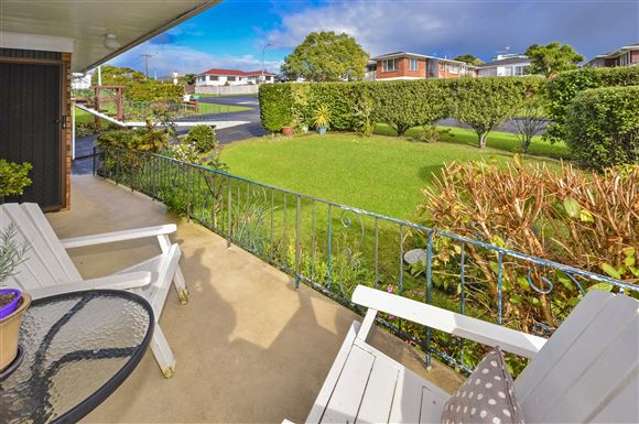 3/1 Bodi Place Te Atatu South_3