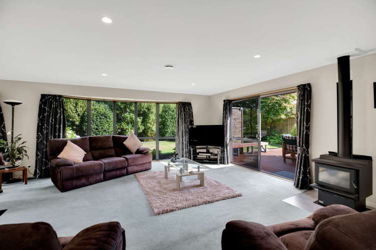 36 Taranaki Drive Woodend_3