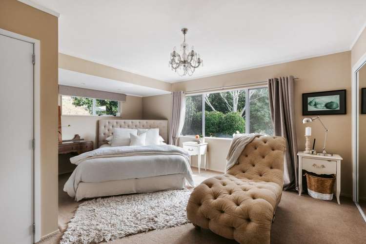 34 Pengary Lane Pyes Pa_17