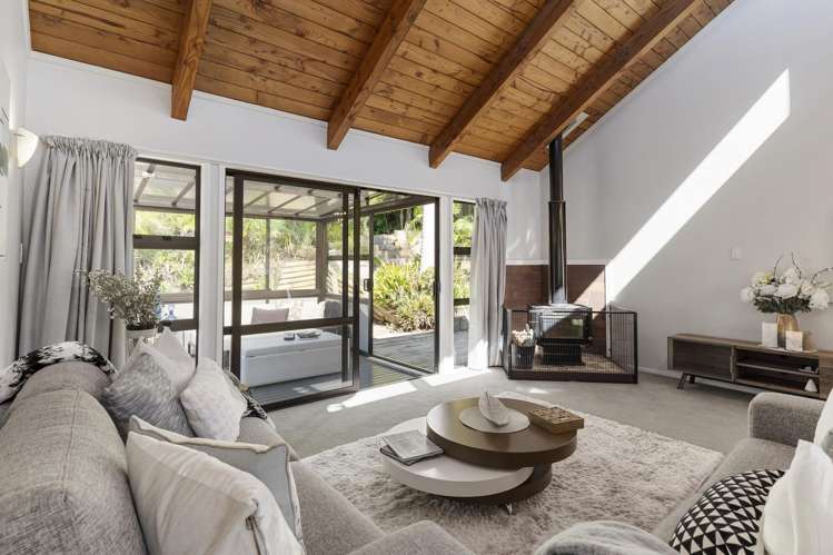 22 Elmira Place Browns Bay_12