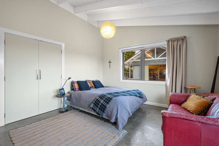 35 Lloyd Drive Wainui_16