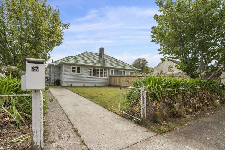 57 Hewer Crescent Naenae_23