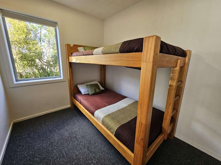 13 Kowhai Street Kaka Point_6