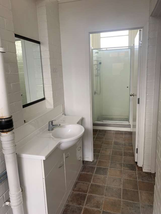 2A Armstrong Avenue 11608_4