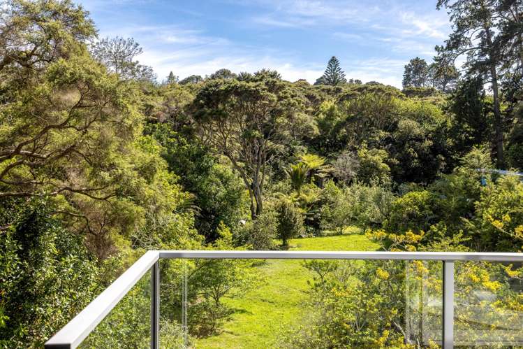 231 Ocean View Road Oneroa_32