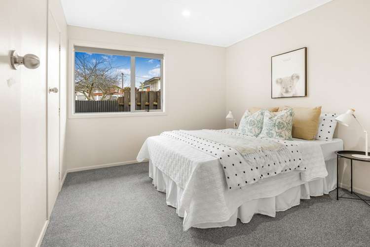 31 Garden Heights Avenue Glenview_20