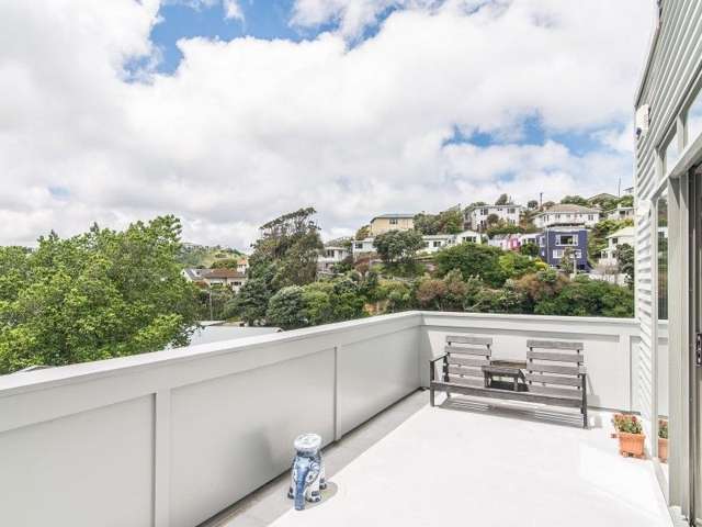 2/61 Severn Street Island Bay_1