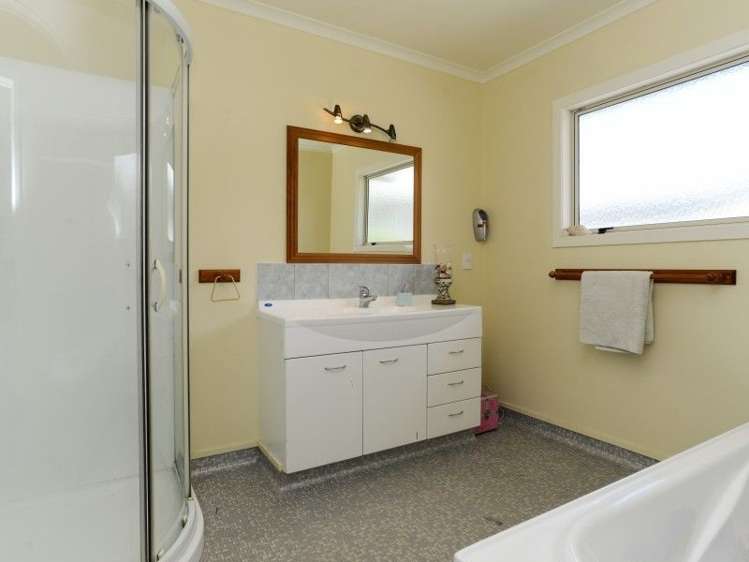 28 Brogden Street Otane_9