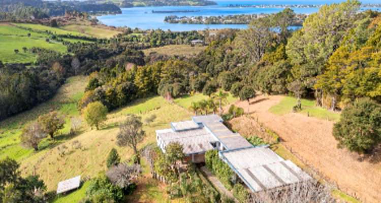 35 Upper Whangateau Road_0