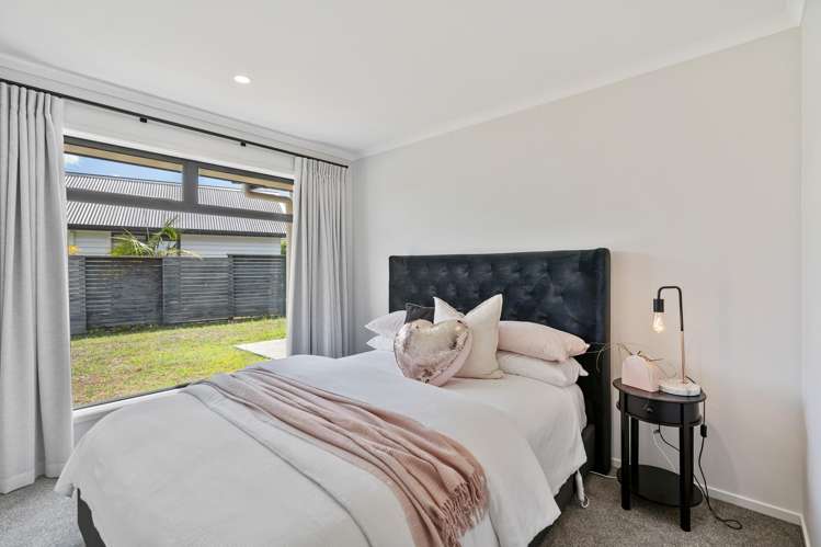 81 Stace Hopper Drive One Tree Point_10