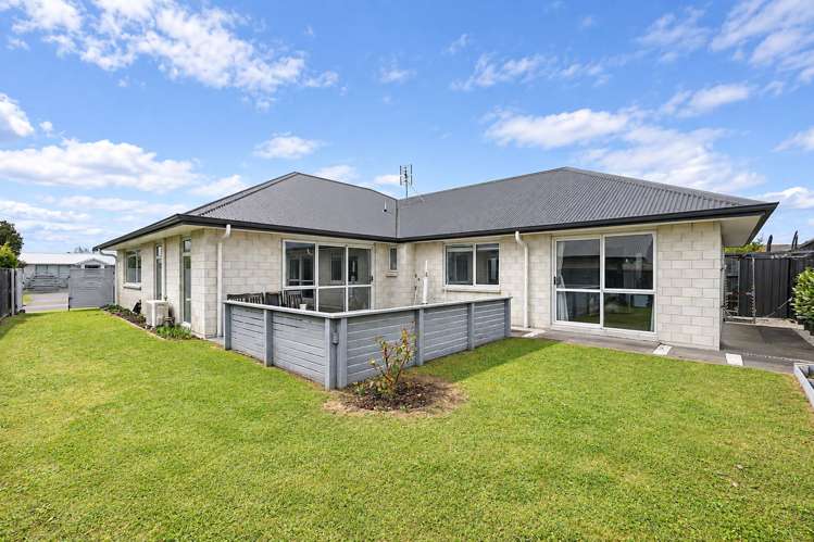93 Puhirake Crescent Pyes Pa_19