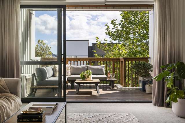 Make an offer - 2 beddy with covered carport!