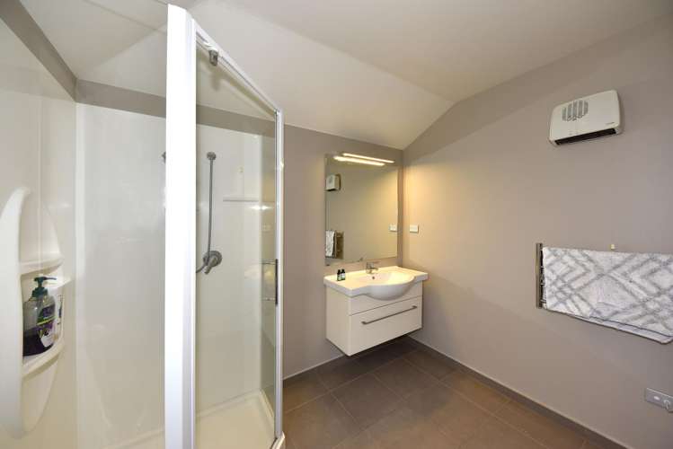 4 Reeds Road Darfield_9