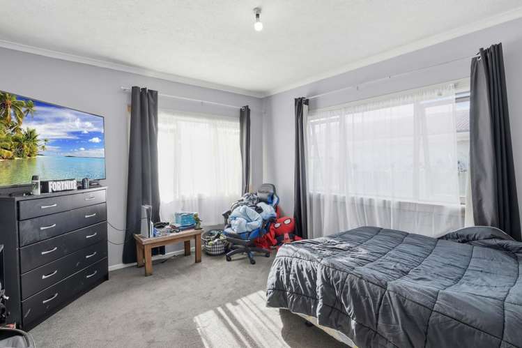 150 Moulson Street Strathern_8