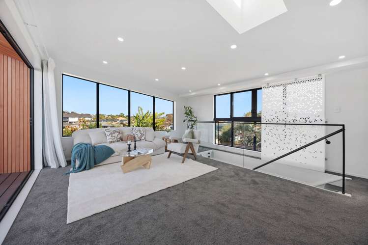 16 Maugham Drive Bucklands Beach_19