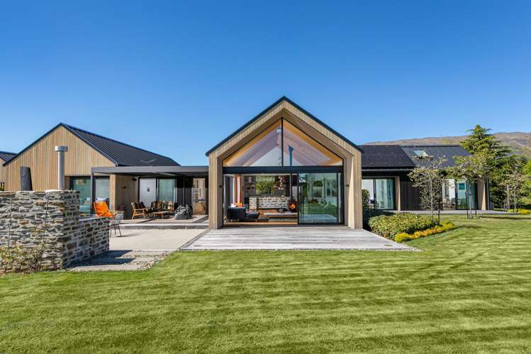 7 Mountain View Drive Wanaka_1