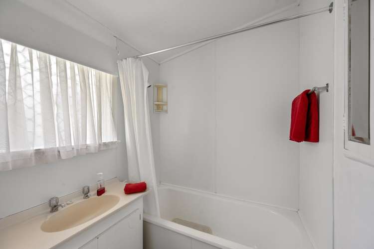 25A Riverbend Road Onekawa_7