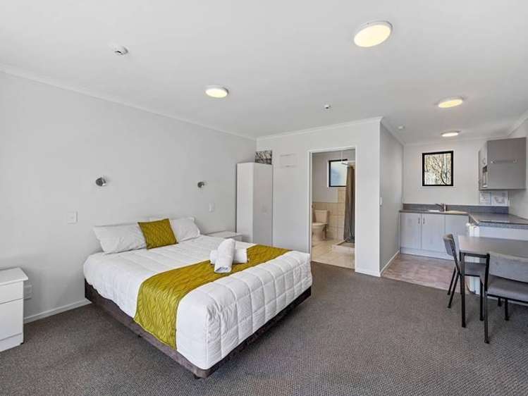 1594 Queen Charlotte Drive Linkwater_4