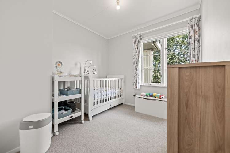 55 Roots Street East Feilding_11