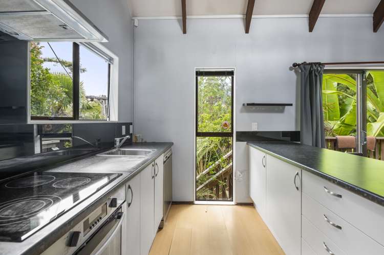 37 Glendale Road Glen Eden_6