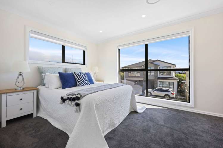 17 Ballyalton Crescent Flat Bush_49