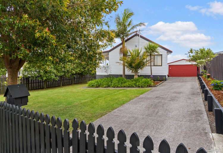 15 Hassan Drive Massey_17