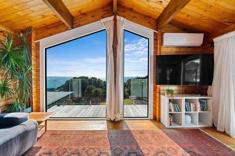 3 Edwin Mitchelson Road Muriwai Beach_6