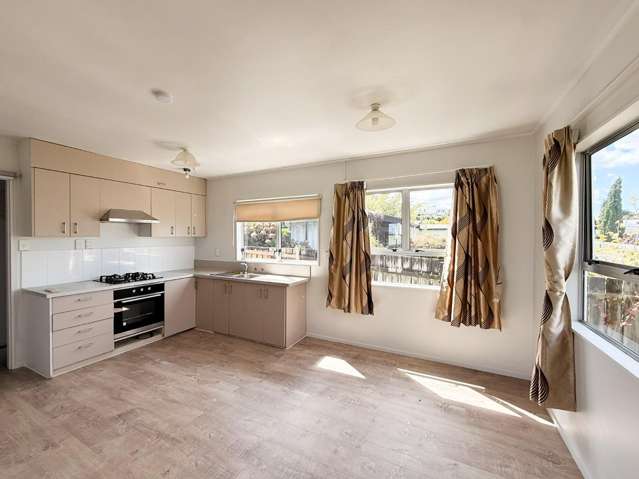 1 Mansell Road 1114_3