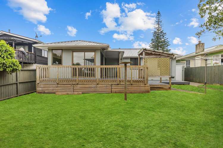 28 Evans Road Weymouth_17