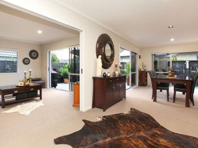 743 River Road Chartwell_5