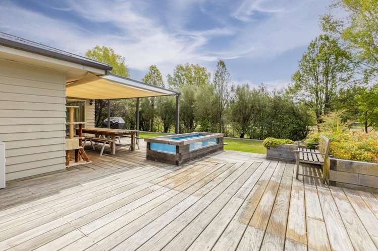 345 White Road Waipawa_14