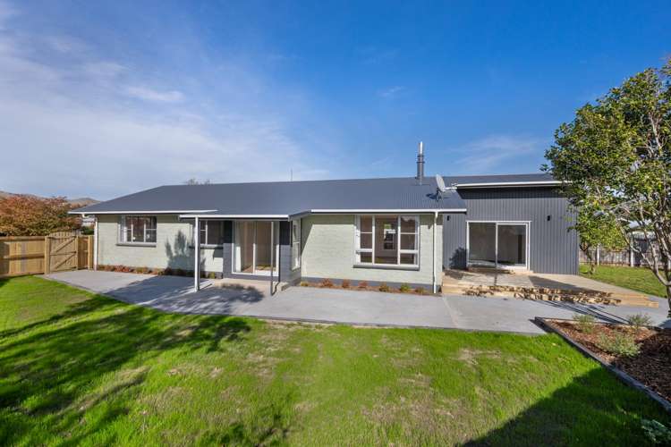 19 Newbourne Crescent Redwoodtown_21