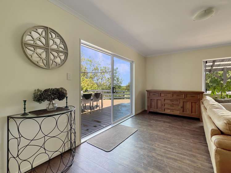 1377E Manawahe Road Manawahe_14