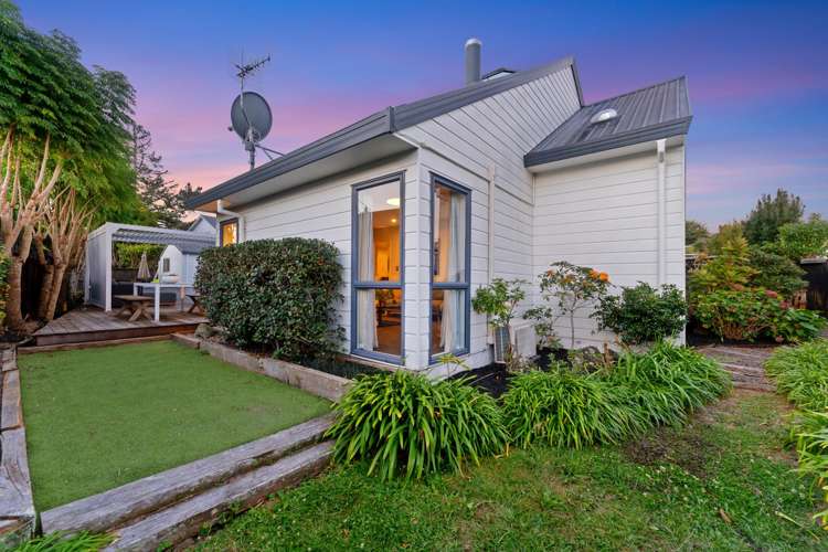 2/8 Phillip Parade Forrest Hill_4