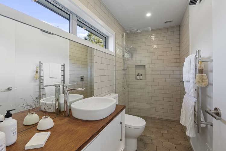 16a Denman Street Sumner_10