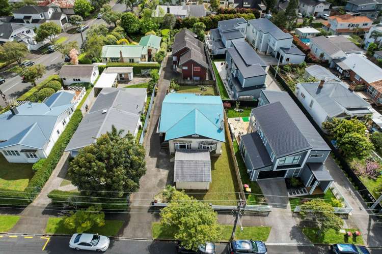 17 Lillington Road Remuera_14