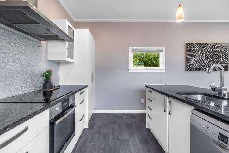 303 Crinan Street Georgetown_10